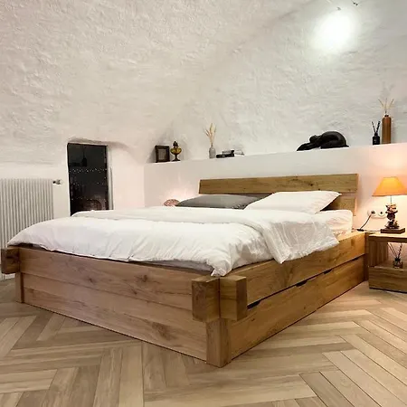 Apartament Superbe Au Chateau D'allaman De 80m2