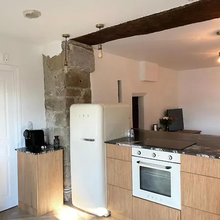 Apartament Superbe Au Chateau D'allaman De 80m2 *